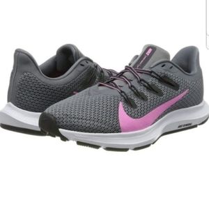 Nike Quest Running Shoes for Women NWOB